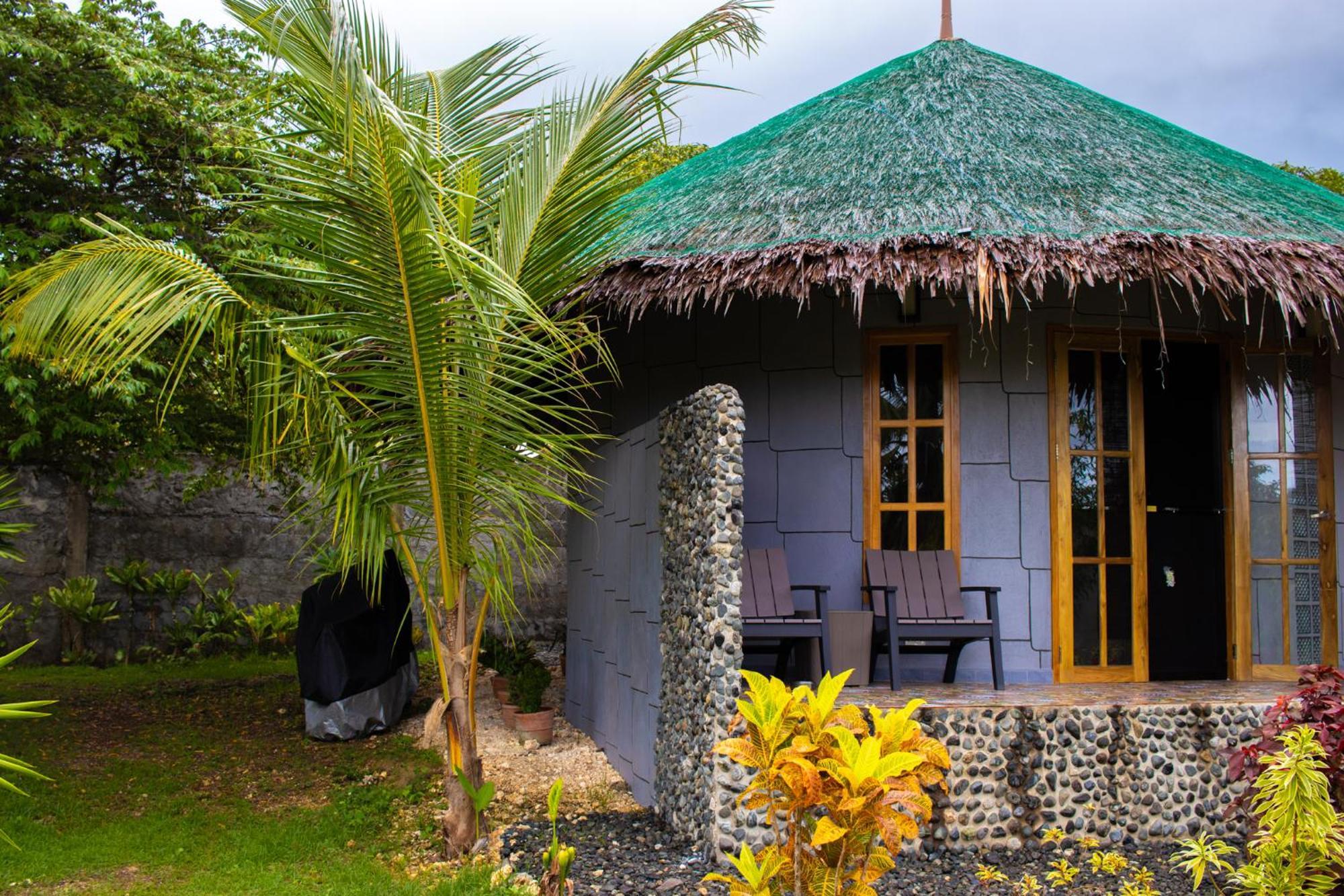 Rhenmart-Inn Siquijor Exterior photo